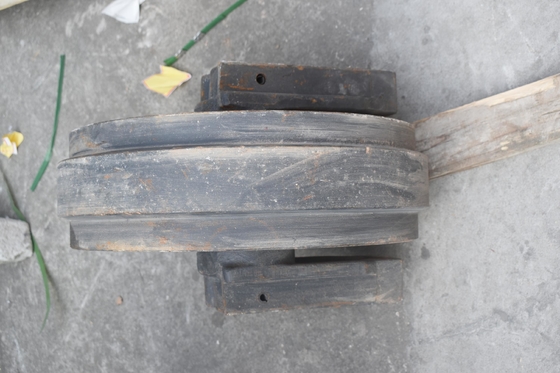 Onderdelen Onderstel R210-7 Graafmachine Idler 12 maanden garantie
